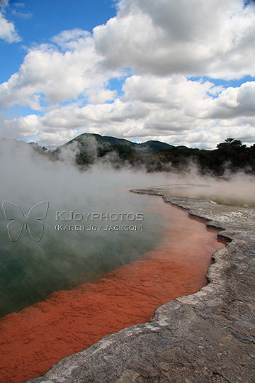 Scalloped Shore - Waiotapu Thermal Area